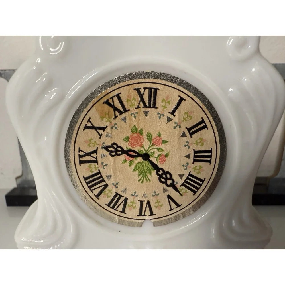 Vintage Avon Leisure Hours Unforgettable Foaming Bath Oil Full Bottle Milk Glass